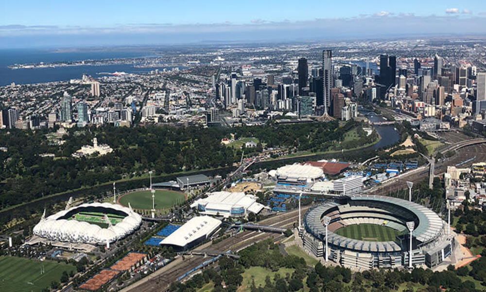 Private Melbourne City Helicopter Flight - 20 Minutes - For Up To 3