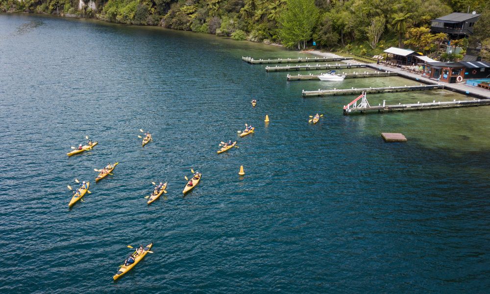 Scenic Lake Rotoiti Kayak Tour & Hot Pool Experience