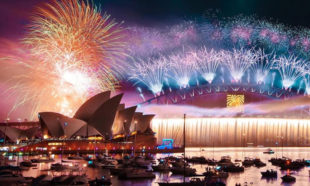 New Year's Eve Sydney Harbour Dinner Cruise with Open Bar - 6 Hours
