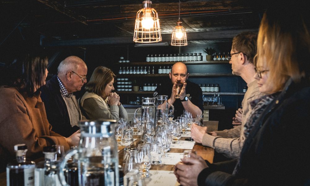Half Day Guided Distillery Tour from Hobart 