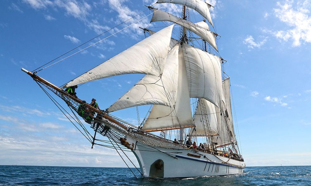 Tall Ship Day Cruise with Lunch  Book Now | Experience Oz