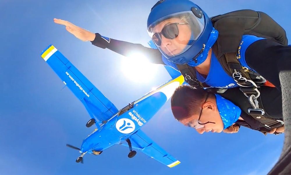 Cairns Tandem Skydive up to 15,000ft 
