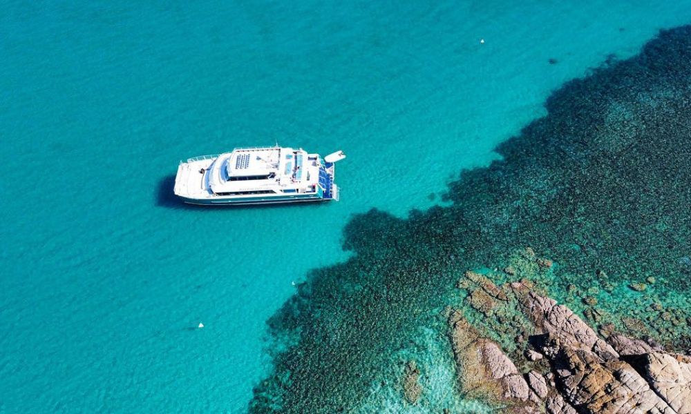 Great Keppel Island Glass Bottom Boat Tour with Transfers