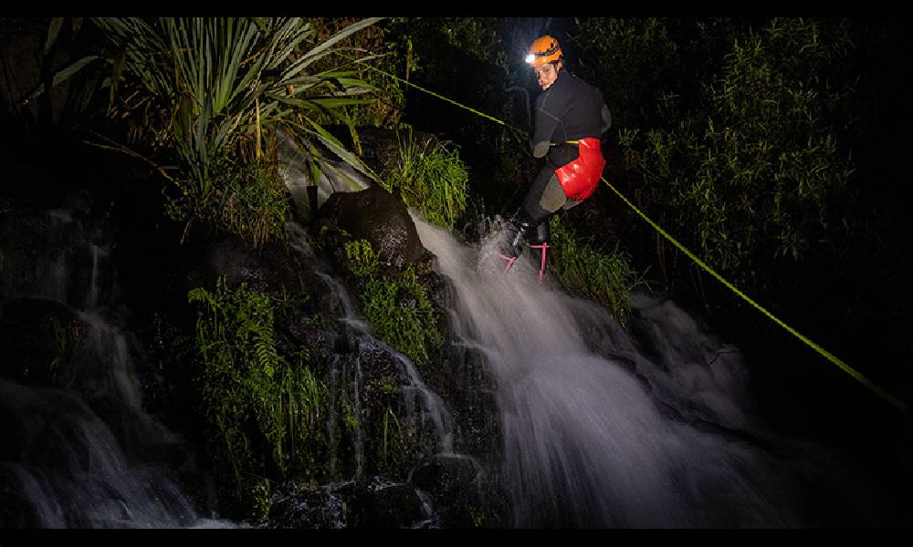 Karioi Glowworm Canyoning Adventure