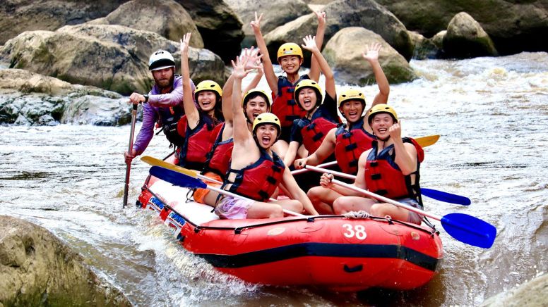 Half Day Barron River Rafting with Foaming Fury