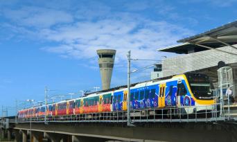 Brisbane Airport to Gold Coast Hotels Train and Chauffeured Vehicle Package Thumbnail 6