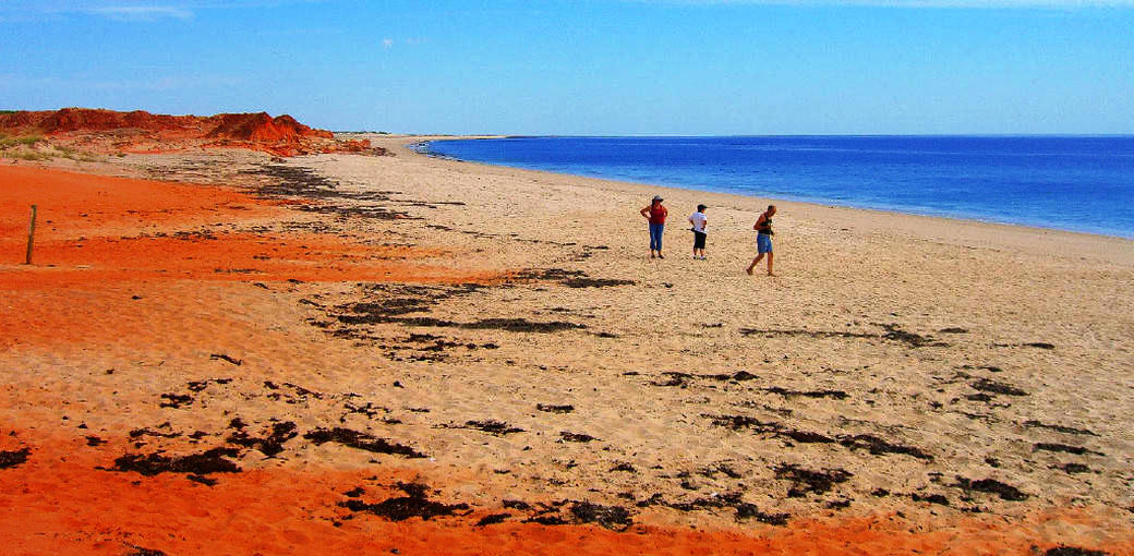 Cape Leveque 4WD Tour with Return Flight to Broome