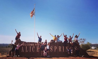 Alice Springs to Ayers Rock Transfer Thumbnail 2
