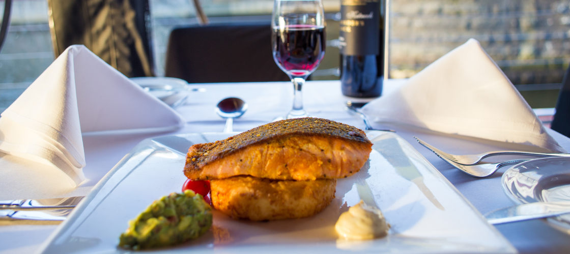 Melbourne Cruising Restaurant for 3 hours including food & beverages