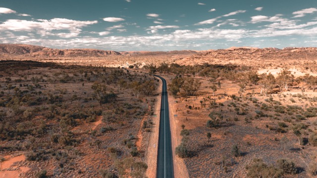 Alice Springs to Uluru One Way Transfer