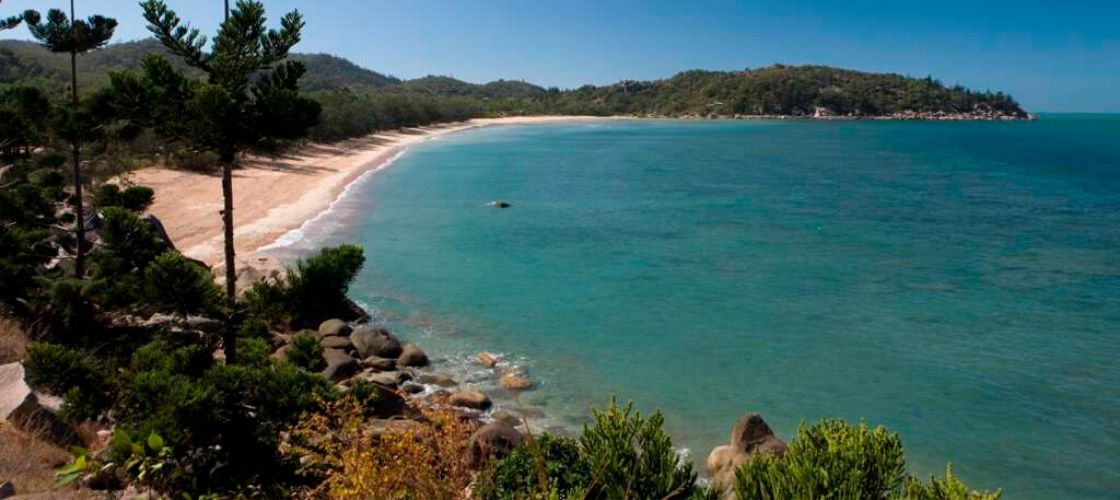 Townsville to Magnetic Island Return Ferry Transfer