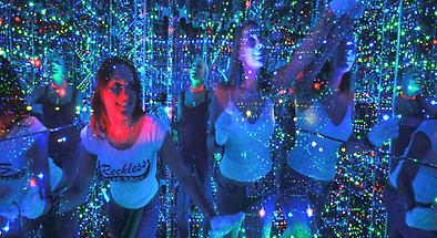 Infinity Futuristic Maze Entry