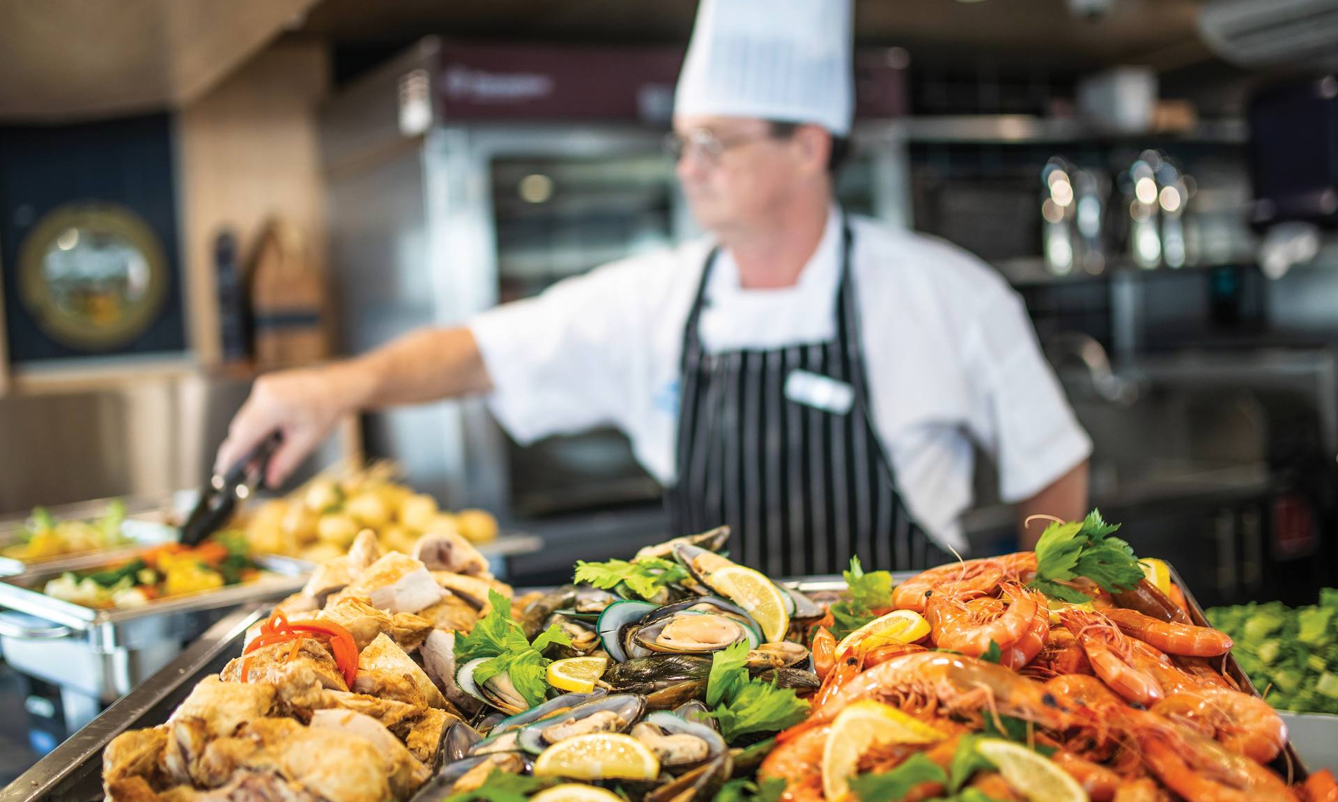 Gold Coast Sightseeing Dinner Cruise