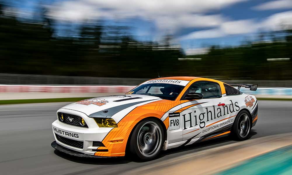 Highlands Mustang V8 Drive - 7 Laps