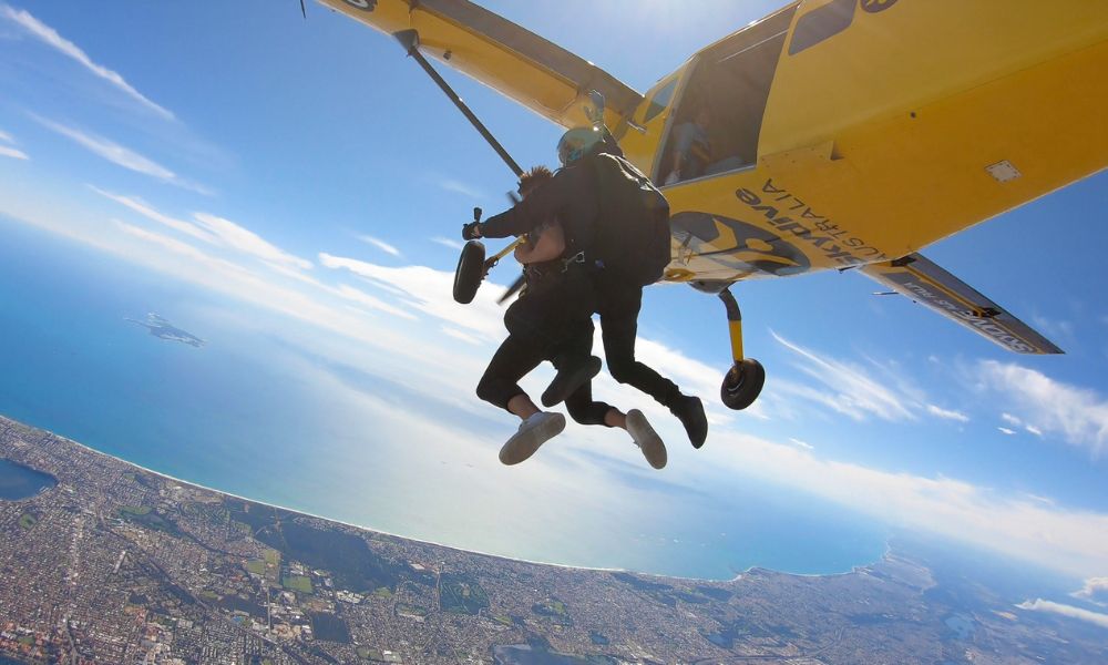 Perth Tandem Skydiving (Rockingham) Midweek with Transfers