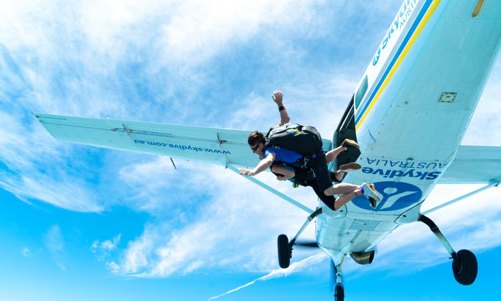 Mission Beach up to 8,000ft Tandem Skydive with Transfers 