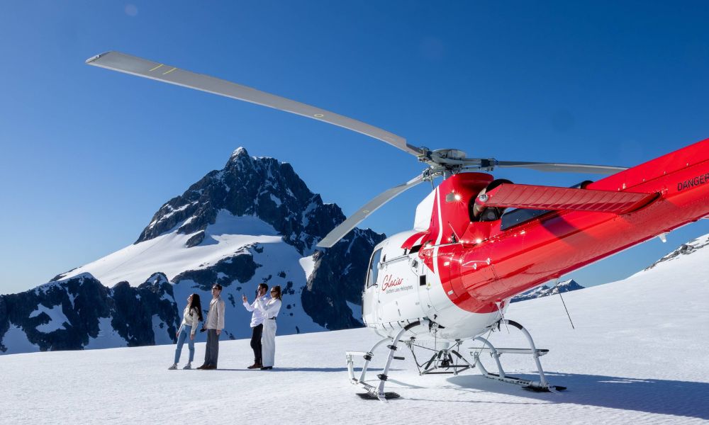 Milford Sound Helicopter and Landing from Queenstown