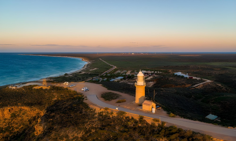 Ningaloo Reef and Range Full Day Tour with Lunch 