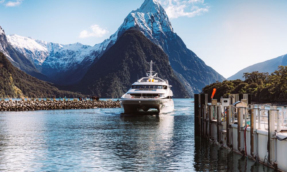 Milford Sound Day Tour from Queenstown