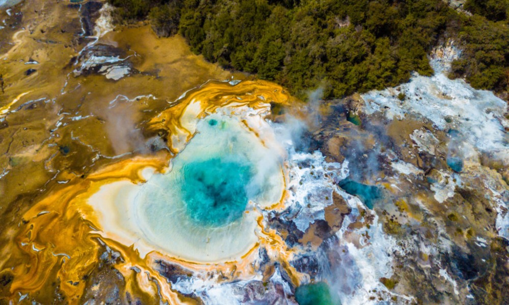 Rotorua Thermal Explorer Helicopter Tour - 3 Hours