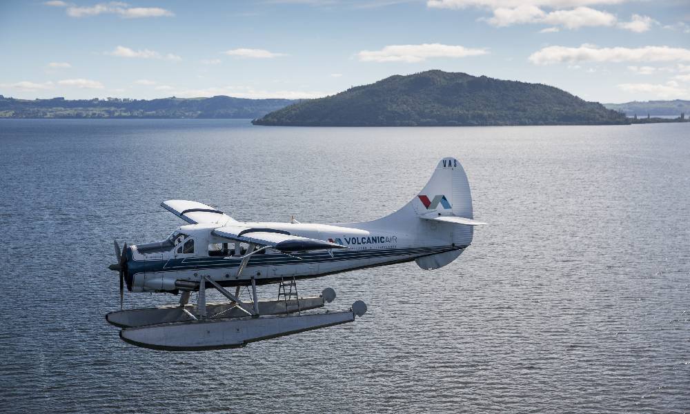 Rotorua Crater Lakes Floatplane Tour - 15 Minutes