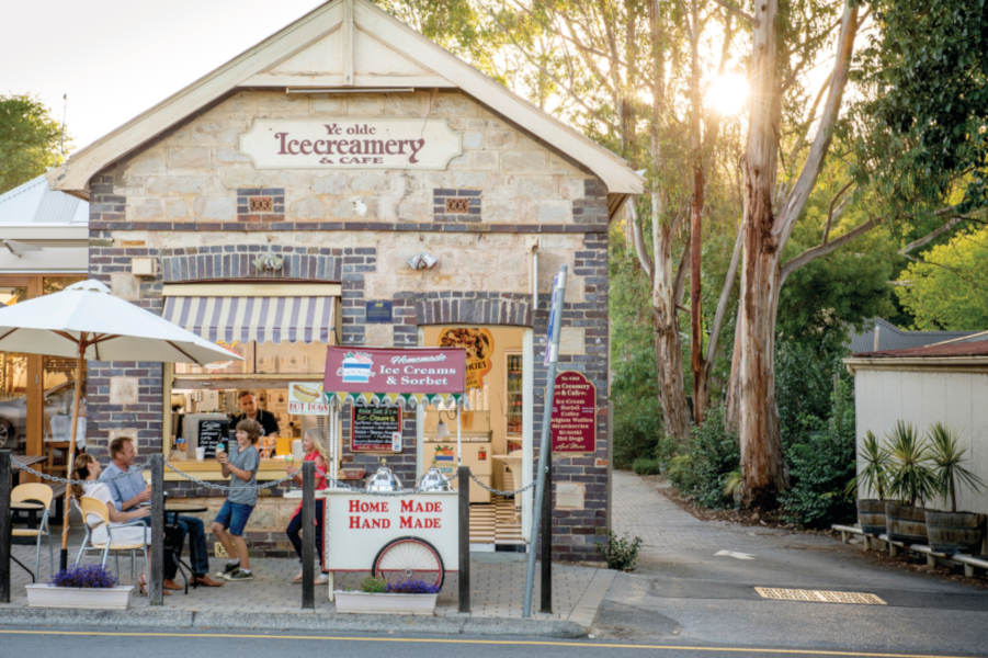 Adelaide City and Hahndorf Sightseeing Tour - Adelaide Hills and Hahndorf