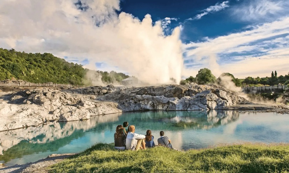 Waitomo Caves & Rotorua Te Puia Day Tour from Auckland