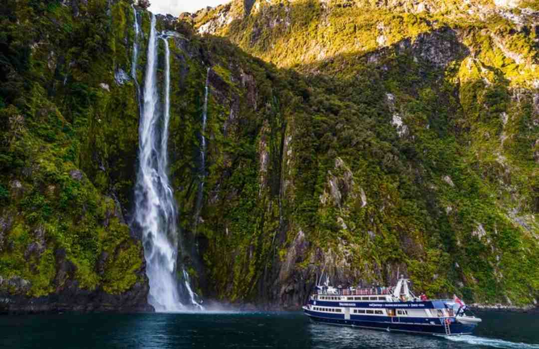 3-Day Milford Sound Tour via Walter Peak from Queenstown