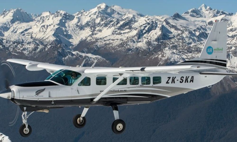 Milford Sound Midday Tour - Fly-Cruise-Fly - 4 Hours