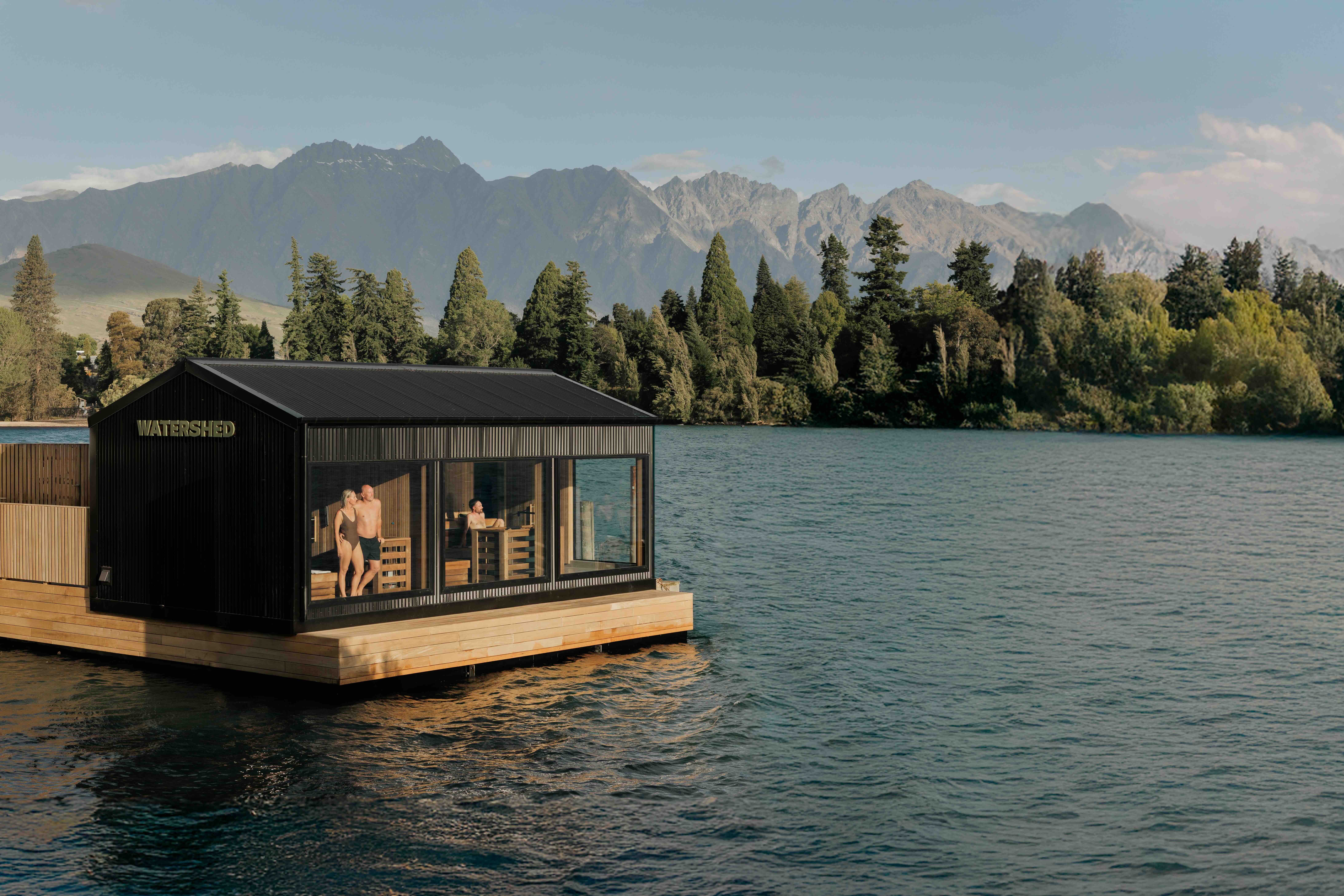 Queenstown Floating Sauna and Lake Plunge - 75 Minutes