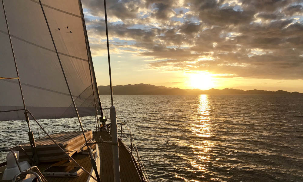 Magnetic Island Sip & Sail Sunset Cruise