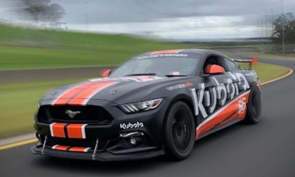 Sydney V8 Mustang 4 Lap Drive Racing Experience