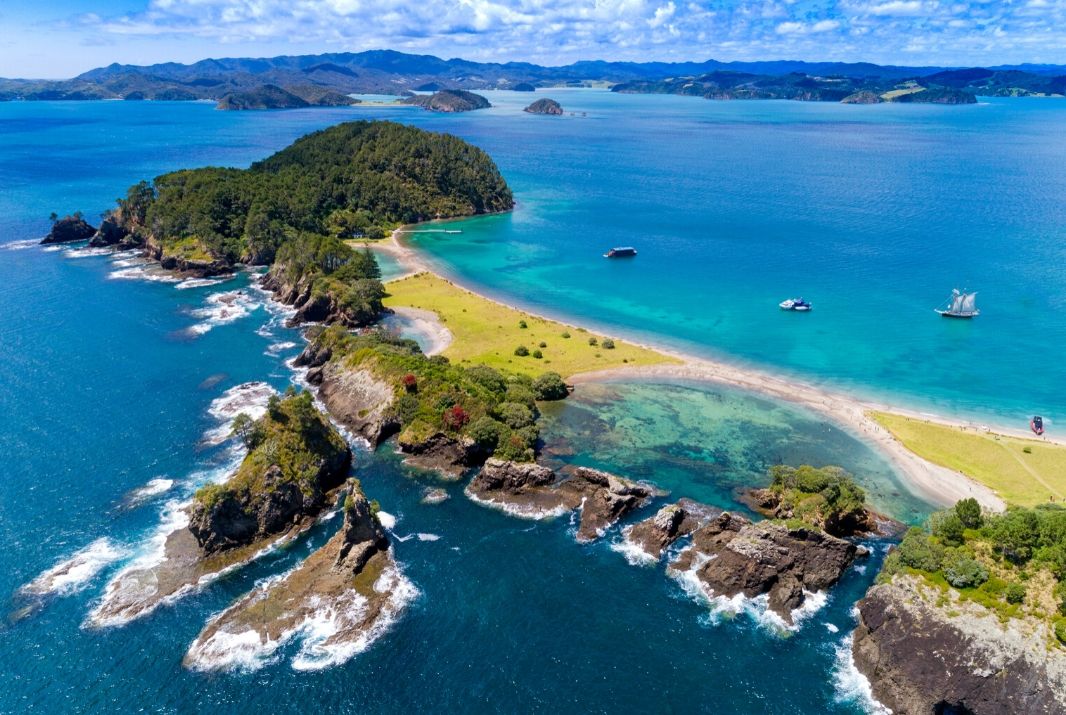 Top 10 Things to do in the Bay of Islands, NZ - Go Sailing